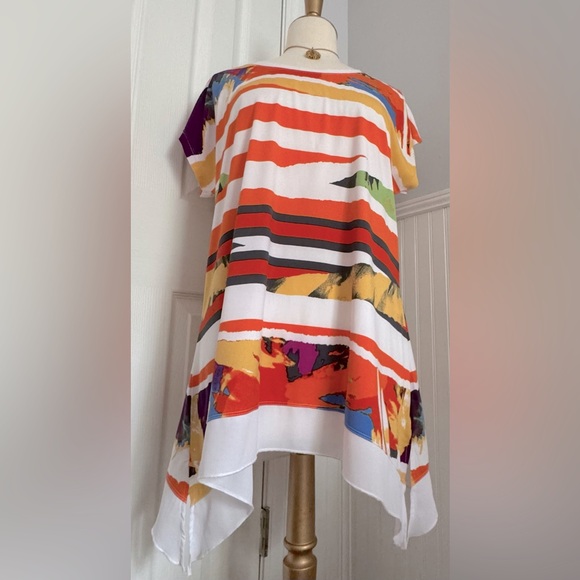 Gorgeous Multiples top! - Picture 8 of 13